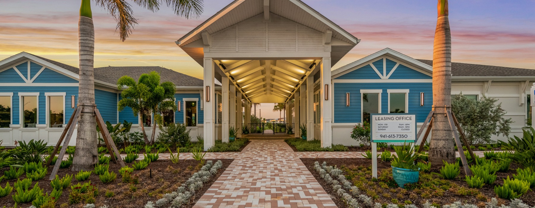 Vida Lakewood Ranch's clubhouse exterior view